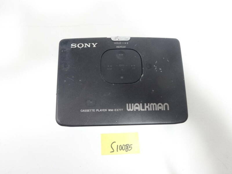 SONY WALKMAN WM-EX777 カセットプレーヤー 通電ジャンク　S10085