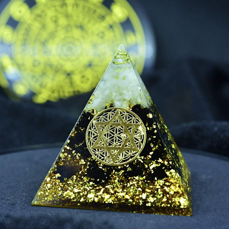 送料無料★置物 オルゴナイト 六芒星 金箔 ストーン チャクラ 幸運 パワー 石 コイル 有機物 無機物 ピラミッド 三角
