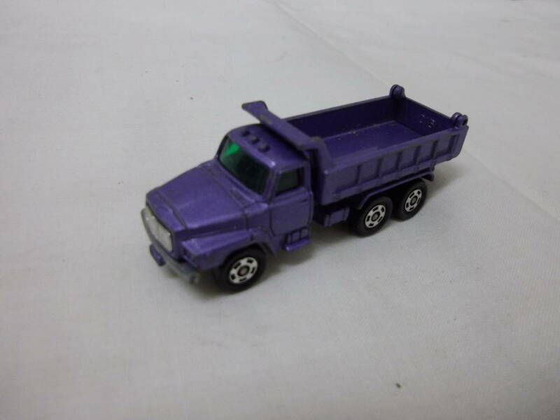 （20）★トミカ　TOMIKA　NO,16　NISSAN DIESEL DUMP TRUCK　ニッサン　ディーゼル　ダンプトラック　ミニカー　建設車両　１/102