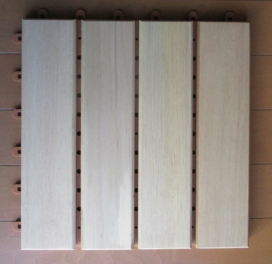 ジョイント式ウッドデッキ　ペルポック・無塗装品・20枚セット　国産品　軽くて堅い木板です　白くて木肌が細やかで優しい感触　長期保管品