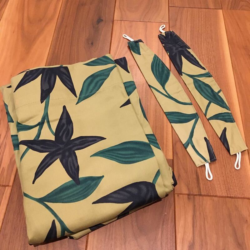 カーテン　花柄　南国　ハワイ　植物　腰窓　２枚１セット　日本製　100×137×2枚　グリーン　ボタニカル