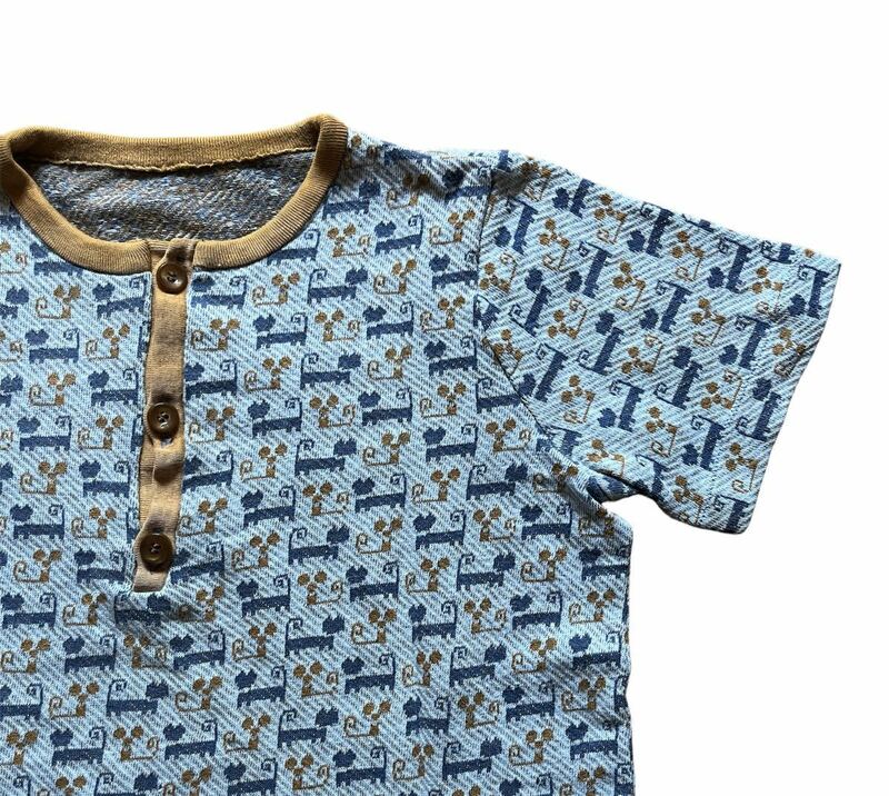 ビンテージ ジャガード　Tシャツ　ヘンリーネック　70’s 70年代　ヒッピー　ネコ　猫　CAT 古着　レトロ