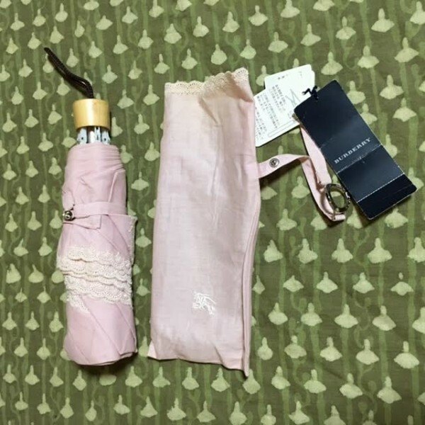 【訳あり】　BURBERRY　バーバリー　日傘　ピンク　新品タグ付き　折りたたみ傘　折りたたみ日傘　UV