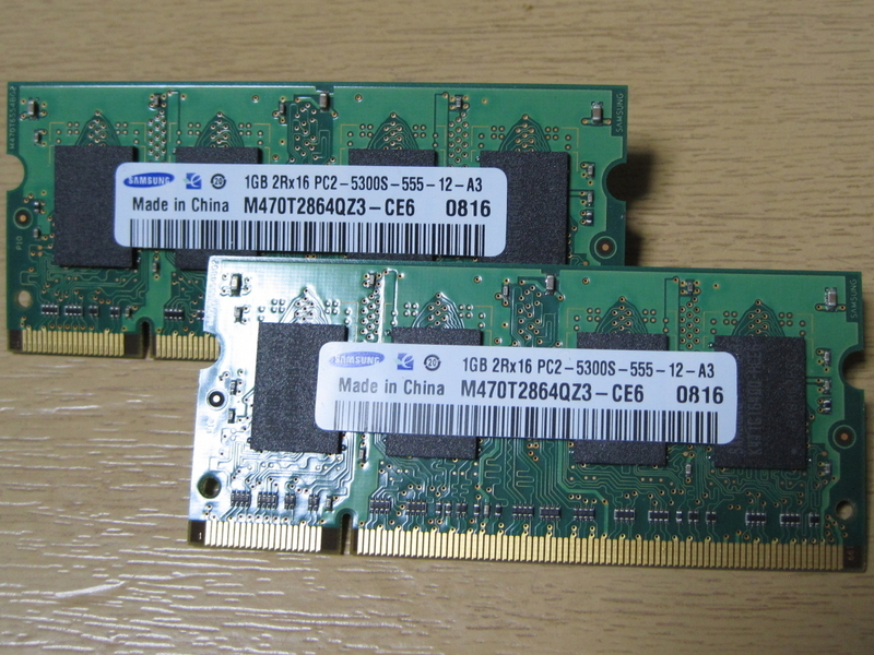 ☆★JUNK PC PARTS★☆ SAMSUNG DDR2-667 PC5300 1GB 200pin 2枚セット♪ ★両面チップ搭載★ 計2GB！出品時動作確認 SET-MDDR204