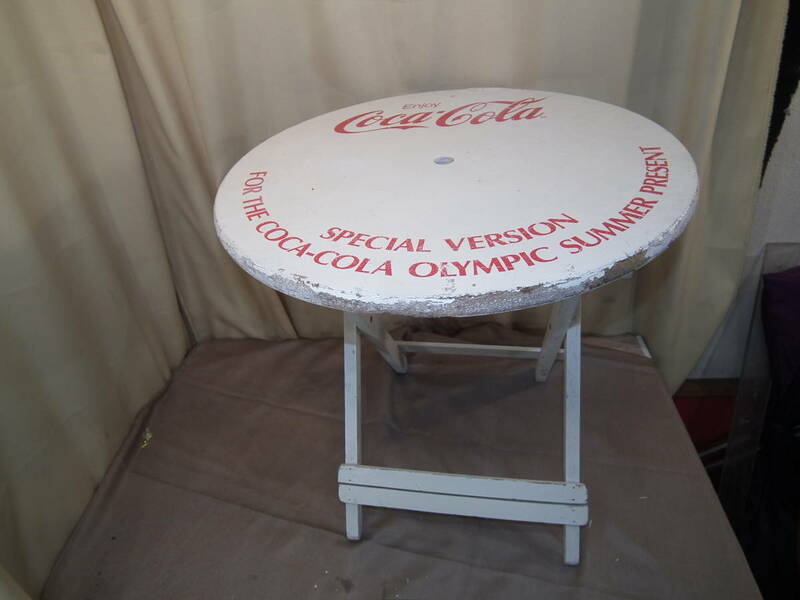希少　当時品　非売品　コカ・コーラ　木製　丸形　折畳テーブル　白　ビーチテーブル　中古現状品