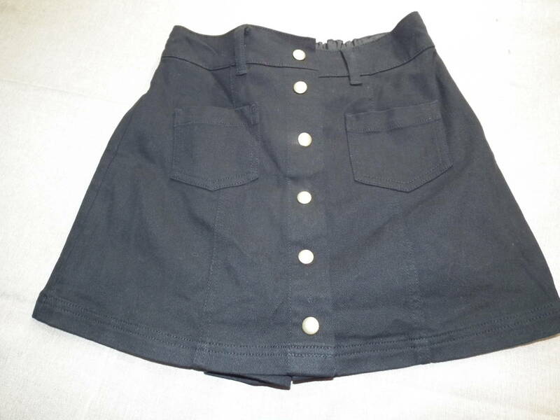 キュロットスカート　フロントスカート/バックショートパンツ　デニム地　ブラック　サイズF　Mサイズ相当　中古品