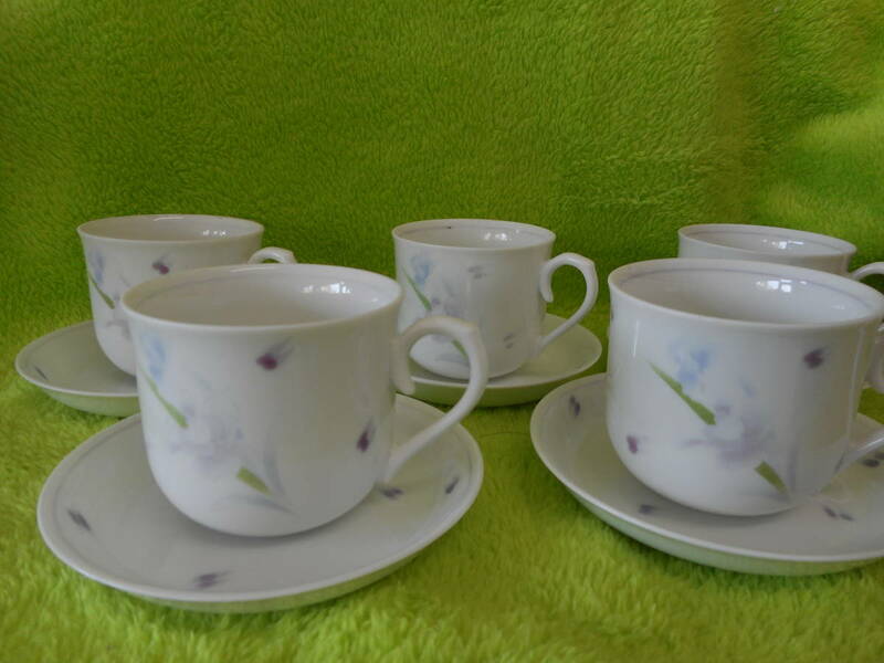 ★美濃焼・・・白磁・紫花・コーヒー碗皿・小ぶり・5客セット