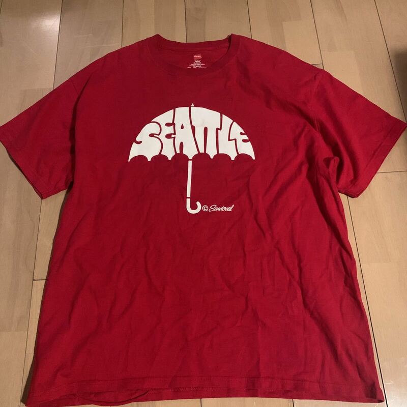 US古着【Hanes】コットン Seatle umbrella Tシャツ Sandoval XL 良雰囲気！赤 レッド Supreme Tee