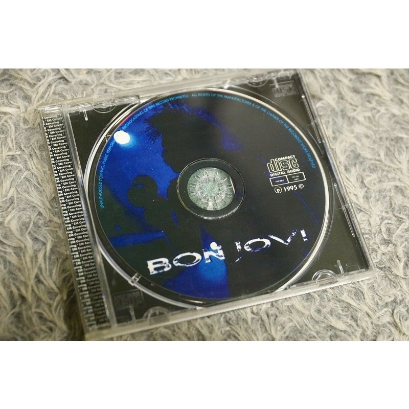 【洋楽CD】 Bon Jovi（ボン・ジョヴィ） 『Covering´ EM』 ※フロントインレイなし[CD-14264]