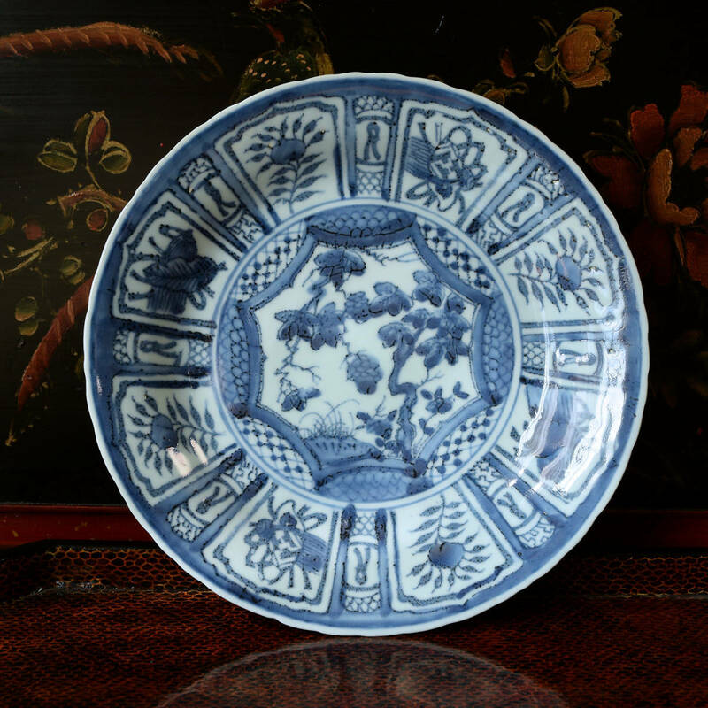 中国 唐物 古瓷 時代物 染付 明代青花花鳥紋盤