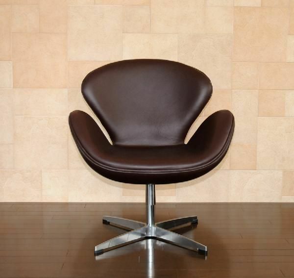 スワンチェア レザー仕様 カラー・ダークブラウン アルネ・ヤコブセン作 swan chair デザイナーズ家具