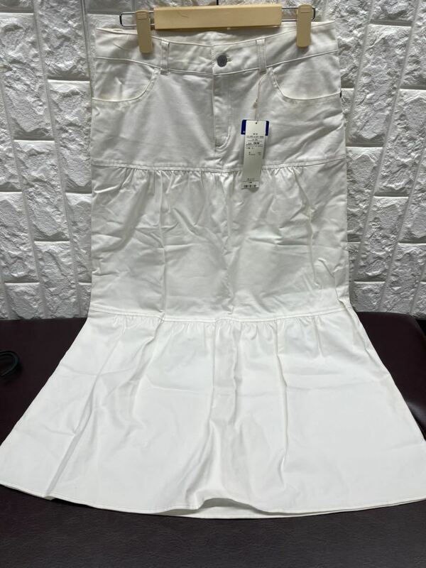N753/新品　ワールド　OPAQUE オパキュー ホワイト 白 ストレッチ ロングスカート M
