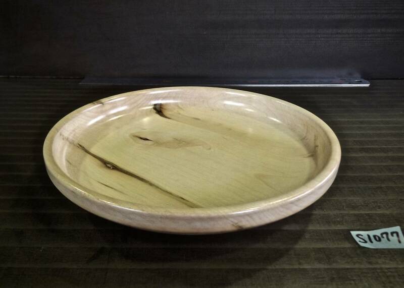 カエデ チジミ杢 手作りのお皿 無垢一枚板からロクロで制作しました。(S1077) 未使用 小皿 漆器 新品 花台 木工旋盤 ウッドターニング