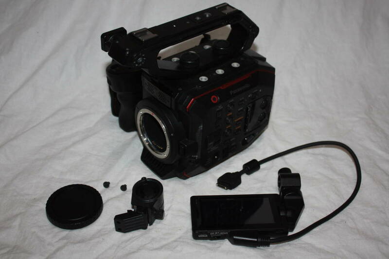 Panasonic　AU-EVA1　美品　5.7Kコンパクトシネマカメラ