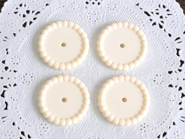 ヴィンテージ カボション 台座 ラウンド ビーズ レトロ ハンドメイド アクセサリー パーツ アイボリー カラー 大 22mm 4個