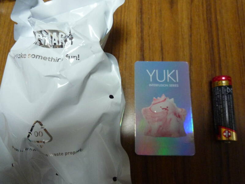 新品 YUKI STRAWBERRY ICE CREAM ソフビ怪獣 POPMART ソフビ マスコット フィギュア インターフュージョン INTERFUSION ポップマート ユキ
