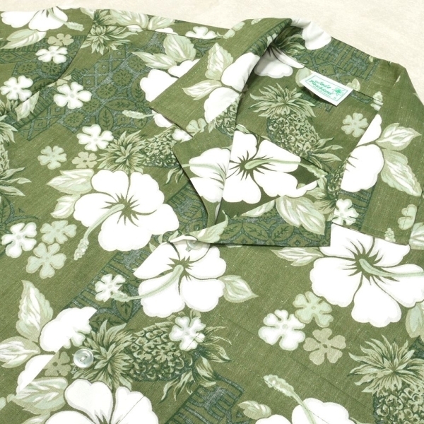 ☆美品 アメリカ ハワイ製 Jade Fashions 半袖 総柄 アロハシャツ Sサイズ 実寸L位 グリーンにホワイトのハイビスカス柄