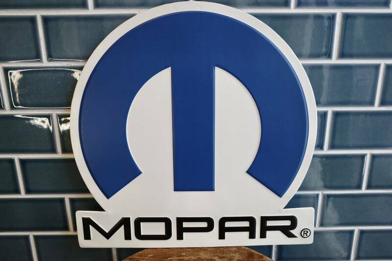 新品　MOPAR　モパー　メタルサイン　エンボス　看板　世田谷ベース　インテリア　パーツ　DODGE アメ車