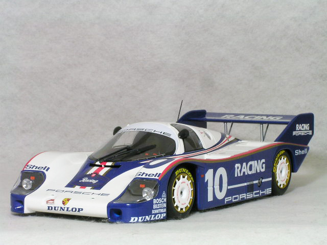● 1/18 ポルシェ 〓 956K / ヨッヘン・マス 1982年 ニュルンベルク 優勝 〓 Porsche