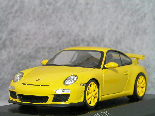 ● 1/43 ポルシェ 〓 911( 997-2 ) GT3 / スピード イエロー 〓 Porsche