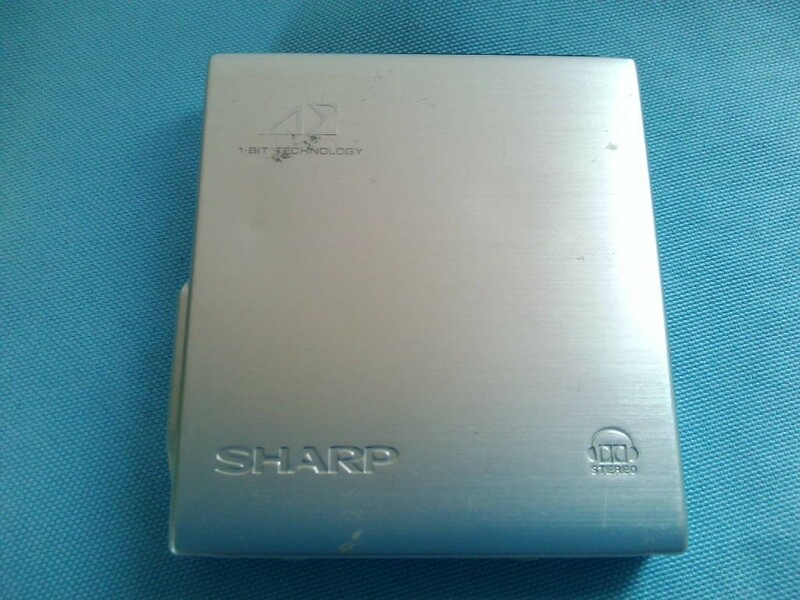 SHARP　ポータブルMDプレーヤー　MD-DS70‐S★ジャンク