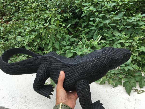手彫り　コモド　トカゲ　ドラゴン　黒　70cm