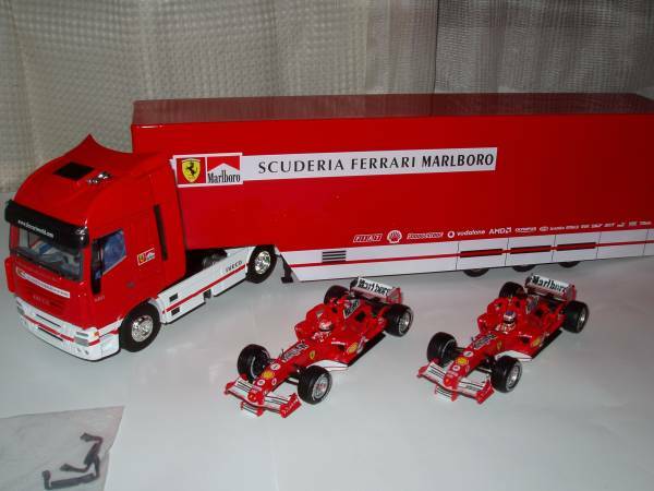 即決　1/43 イーベコ 2005年フェラーリ F1 トランスポーター & F2005 #1 & F2005 #2 マルボロ仕様 3台セット