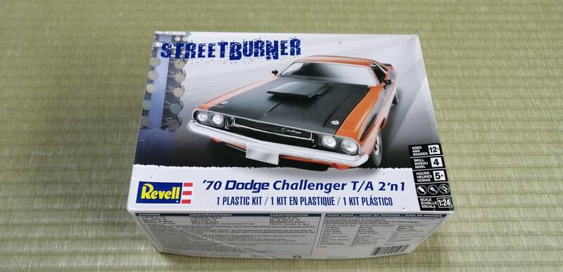 レベル　1/24 `70 Dodge Challenger T/A 2`n1