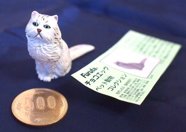 ◇ ぶさいくなペルシャ猫 /　海洋堂　H 4cm -送料込み