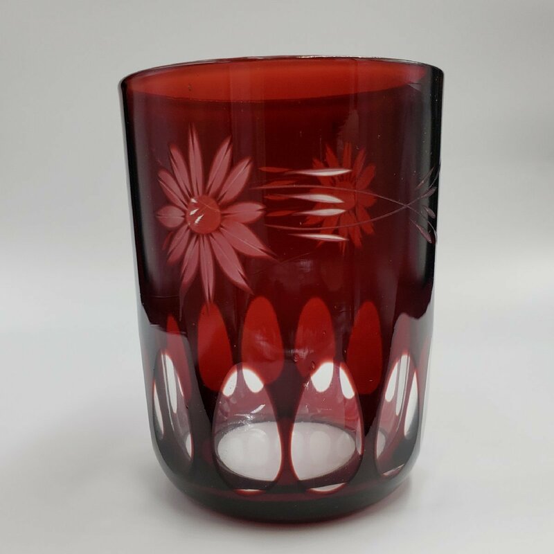 切子グラス コップ 高さ約9cm 切子ガラス 赤 レッド 深紅 手作り かわいい 個性的 冷酒 お茶 茶器 酒器 おもてなし[60s525]