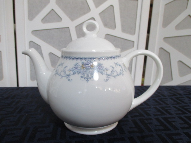 905【Noritake ノリタケ ボーンチャイナ ティポット】新品・未使用isy098