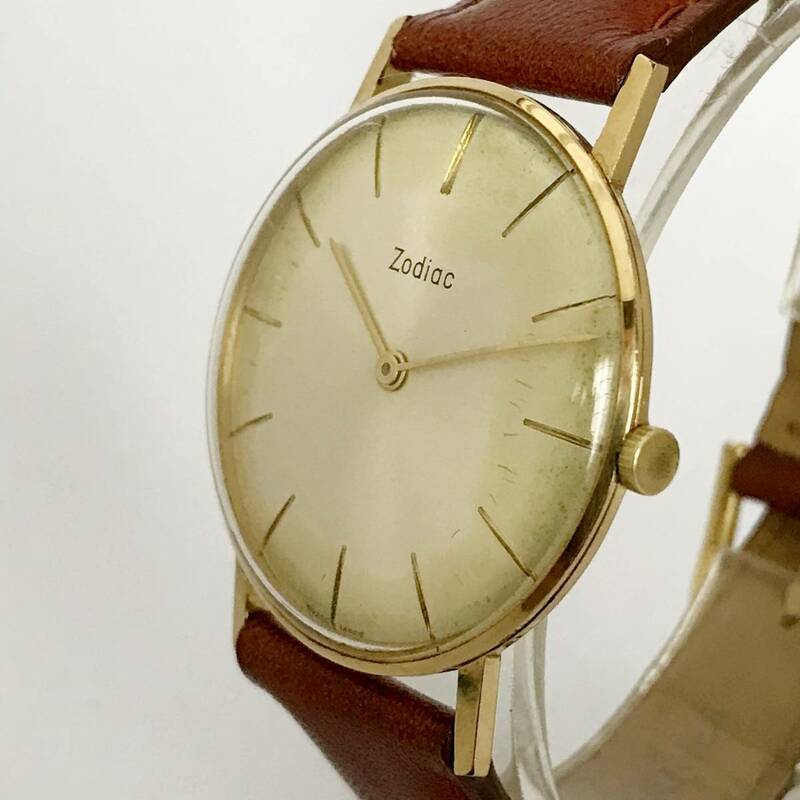 【ZODIAC】1970年代 ZODIAC　ゾディアック 手巻機械式　紳士用腕時計　ゴールドダイアル アンティークウォッチ 新革バンド 17石