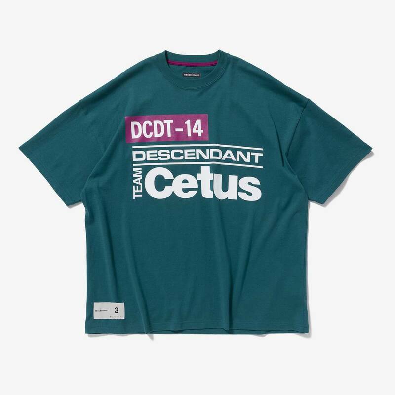 希少★新品本物【碧★3】★STERN SS スターン TEAM CETUS グラフィックT 織ネーム付 正規店購入 ディセンダント 入手困難 DESCENDANT 22S/S