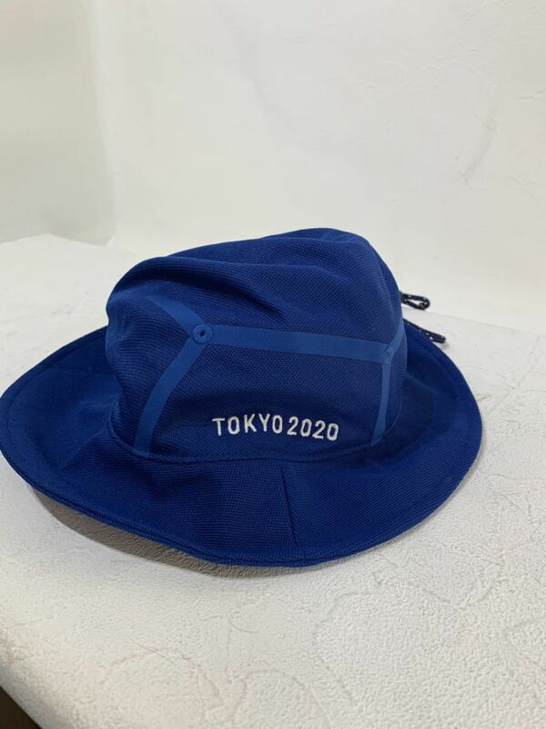 東京五輪　2020　帽子　青／ブルー　未使用品　Ｍサイズ　おまけタオル付き　アシックス　調整可能　H506