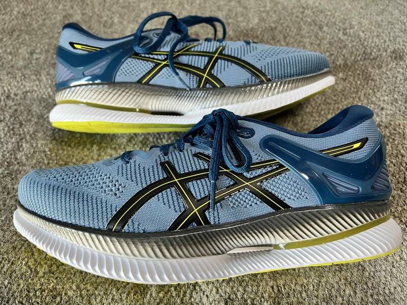 asics 　MetaRide 新品　定価２９７００円 26cm