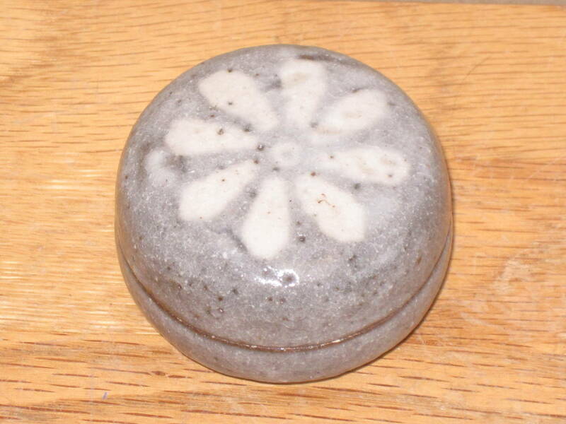 香合 円型 直径6x3.7cm 陶器(検索 茶道具仏具香蓋合子小物入れ