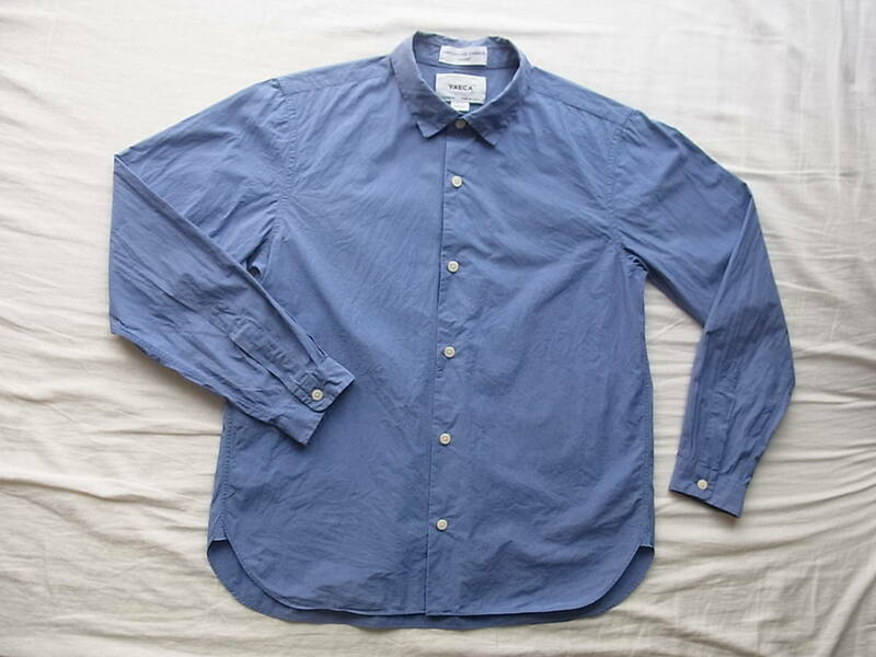 YAECA ヤエカ コットンシャツ　サイズ MEDIUM 　日本製 ブルー 　　衿に色褪せ、スレ有り