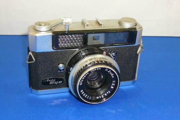 42)特別値下　Olympusオリンパス優秀カメラ　コンディション最上　オートアイ秀作カメラ　ズイコー2.8/45㎜が素晴らしい　