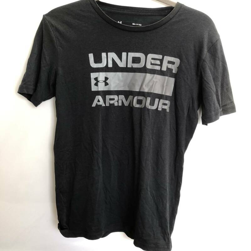 【洋服】 UNDER ARMOUR：アンダーアーマー HEATGEAR 半袖Tシャツ ブラック サイズ：SM メンズファッション 中古