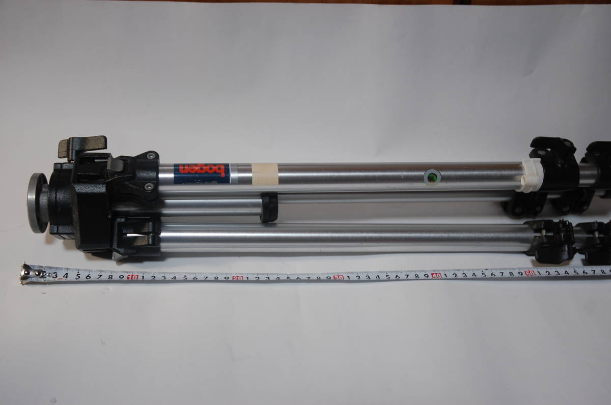 マンフロット　３段三脚　雲台なし　＃０５５　　　　　　　　　　　　A895