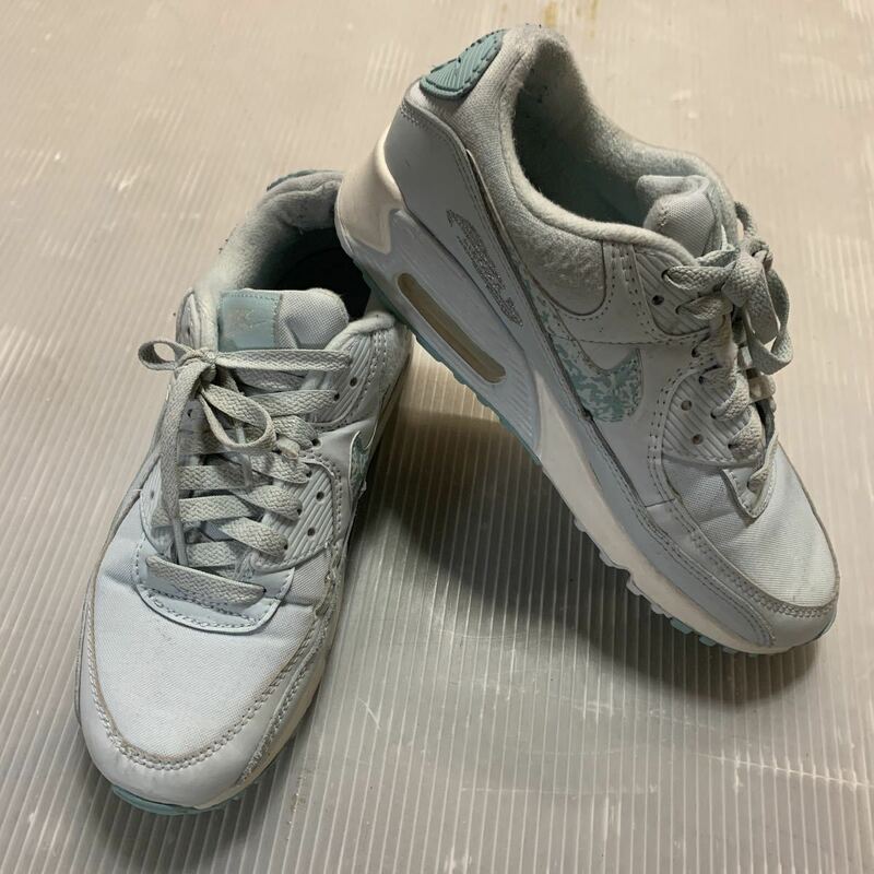 NIKE ナイキ AIR MAX 24㎝　中古