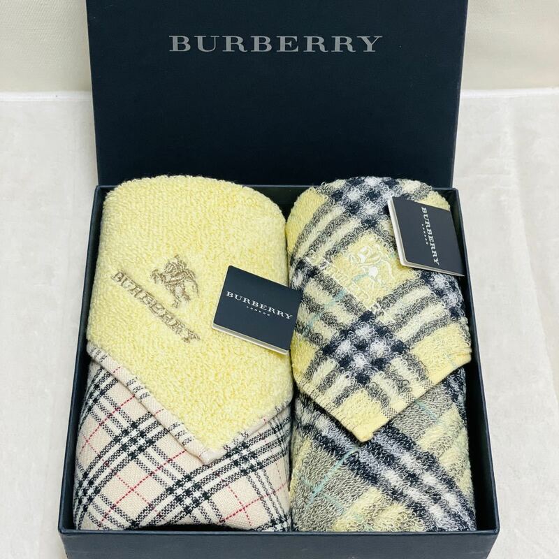 2514-U◆即決！ギフトラッピング無料★新品未使用 バーバリー Burberry タオルハンカチ 2枚セット 箱入り ノバチェック 生産販売終了希少品