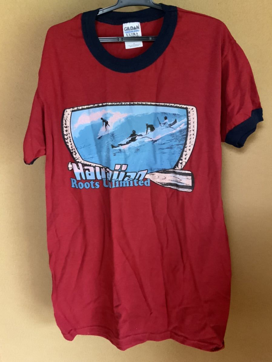新品未使用　ハワイで購入したTシャツ　サーフィン柄　サイズS(日本のMくらい)