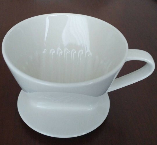 メリタ 日本製 コーヒードリッパー 2~4杯用 計量スプーン付き 陶器フィルターシリーズ 新品 ホワイト Melitta SF-T1×2 陶器製 未使用品
