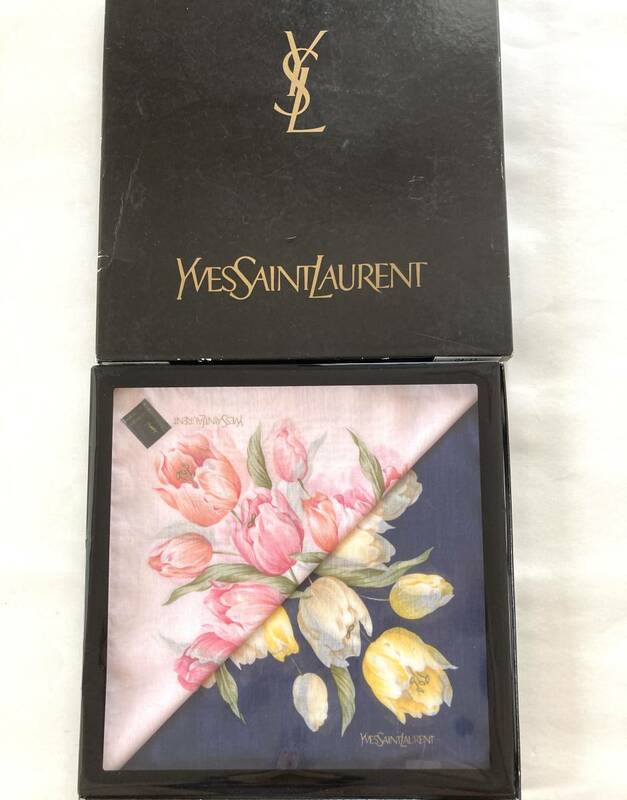 【未使用、新品！】箱付き　YvesSaintLaurent イブサンローラン　ハンカチ　2枚セット　花柄　チューリップ　ピンク/紺色　綿100％