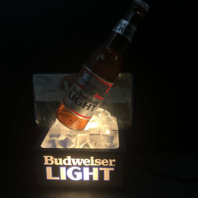 ビンテージ★Budweiser Light ライトサイン　バドワイザー　壁掛け照明　ボトル　 バー　ランプ　ライト★