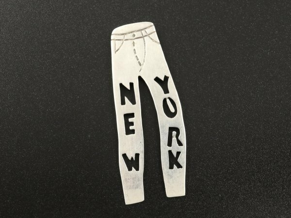 ビンテージ 925 シルバー製 カットアウトデザイン NEW YORK パンツ シェイプ メキシカン ピン ブローチ メキシコ ジュエリー