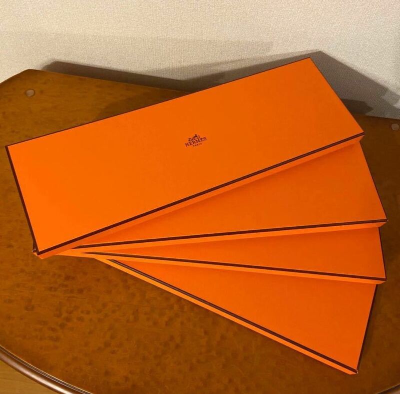 ★エルメス／HERMES オレンジBOX ☆空箱のみ４点セットsize W37.5㎝ × H12.7㎝ × D2㎝ ◆中古ですが比較的綺麗なオレンジBOXです。