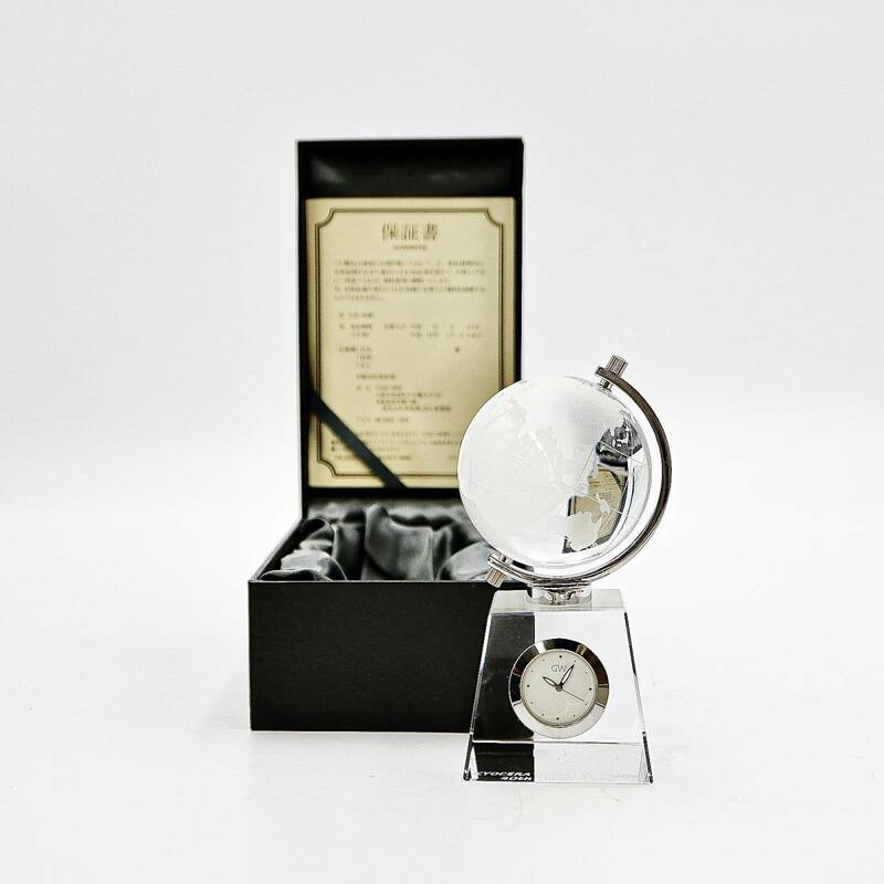 【NARUMI】GLASS WORKS 地球儀型置き時計 アナログ ガラス製 インテリア 小物 コレクション 飾り ナルミ 美品 クリスタル色 工芸品