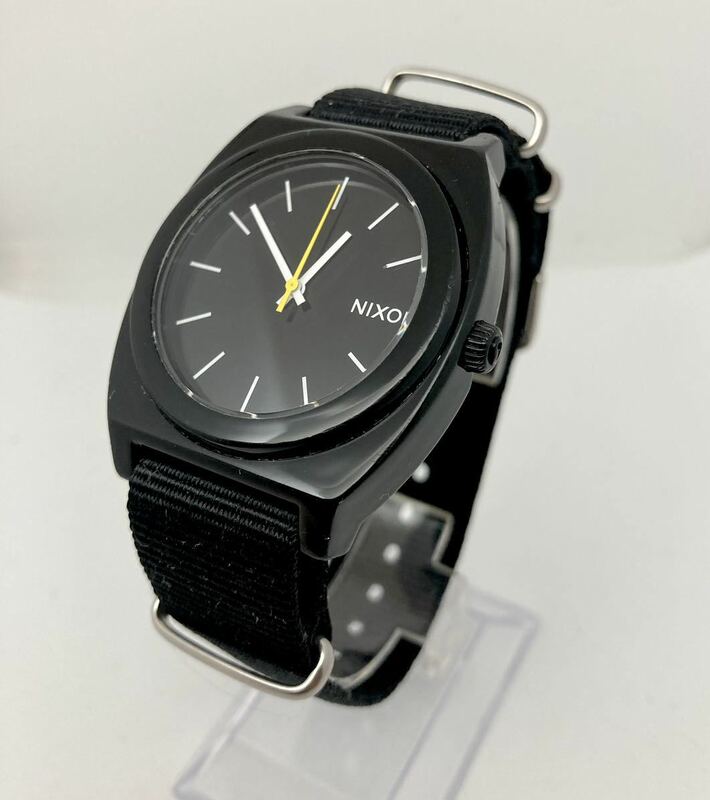 ニクソン NIXON メンズ腕時計 ブラック NATOベルト新品 電池交換済み